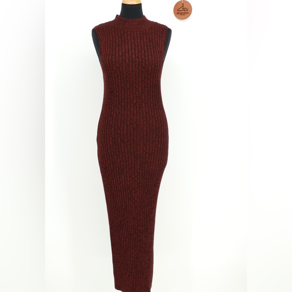 HOUSE OF HARLOW 1960 Ribbed Midi Sweater Dress‎